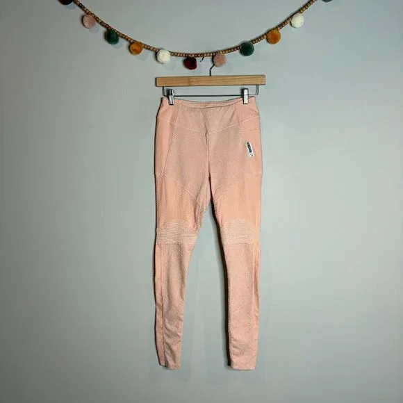 Gymshark True Texture Leggings Blush - Picture 2 of 9